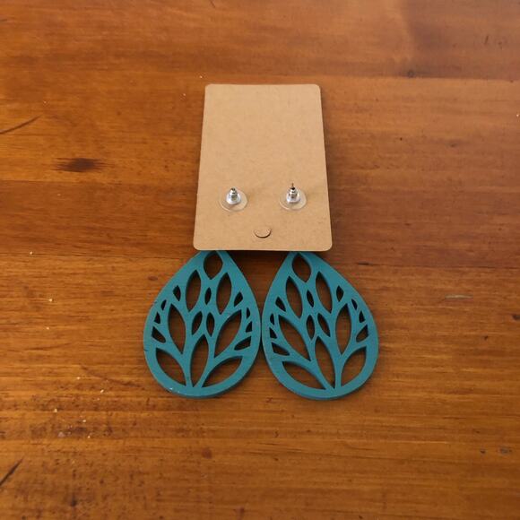 Bohemian Lightweight Wooden Filigree Laser Cut Tear Drop Turquoise Green - Picture 6 of 10